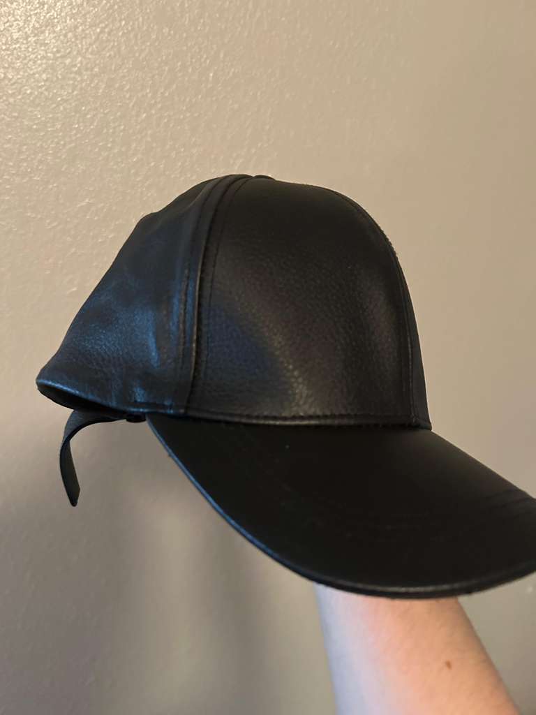 ✨ Scoop Black Minimalist Baseball Cap ✨