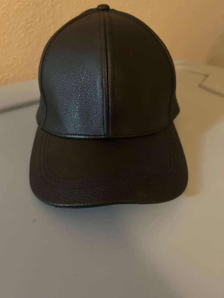 ✨ Scoop Black Minimalist Baseball Cap ✨